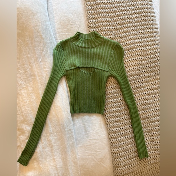 BDG Ribbed Cut-Out Crop Top - Picture 2 of 3